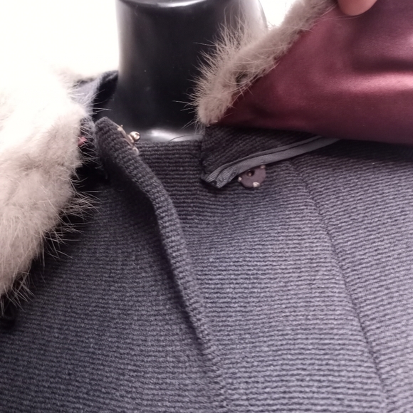 Vintage (1950's) Holly Gab Wool Coat w/Gray Mink Fur Collar - Picture 6 of 8